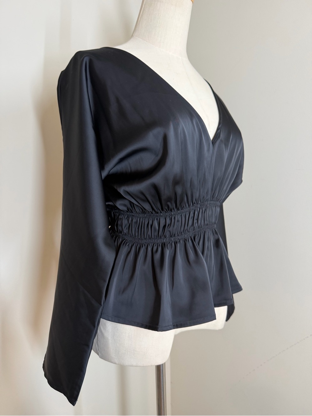 NWT! Good American Black Deep-V Neck- SZ 1=Small- Dolman Sleeve Satin Top Blouse - Picture 10 of 13